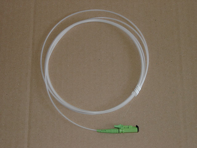 OCP-E8-26DASQI-XX Aderpigtail E2000HRL Länge 2,6m, 0,1dB, MK2,5 